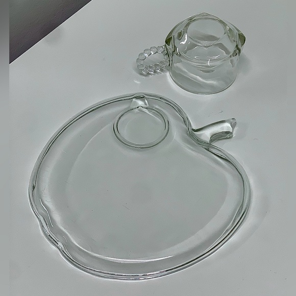 Mid Century Vtg 2 Piece Hazel Atlas Glass Apple Shaped Lunch Snack Plate & Cup - Picture 4 of 11